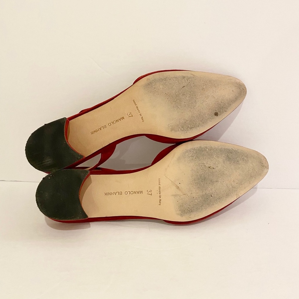 Manolo Blahnik ‘Aspro’ Suede Slingback Pumps - Picture 9 of 11
